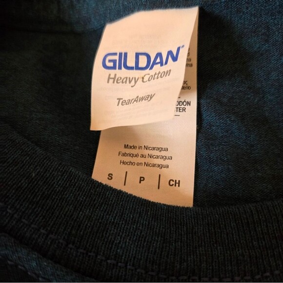 New York Script Yankees Short Sleeve T-Shirt by Gildan Heavy Cotton Size Small - Picture 6 of 10